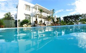 Villa Osumare Guest House